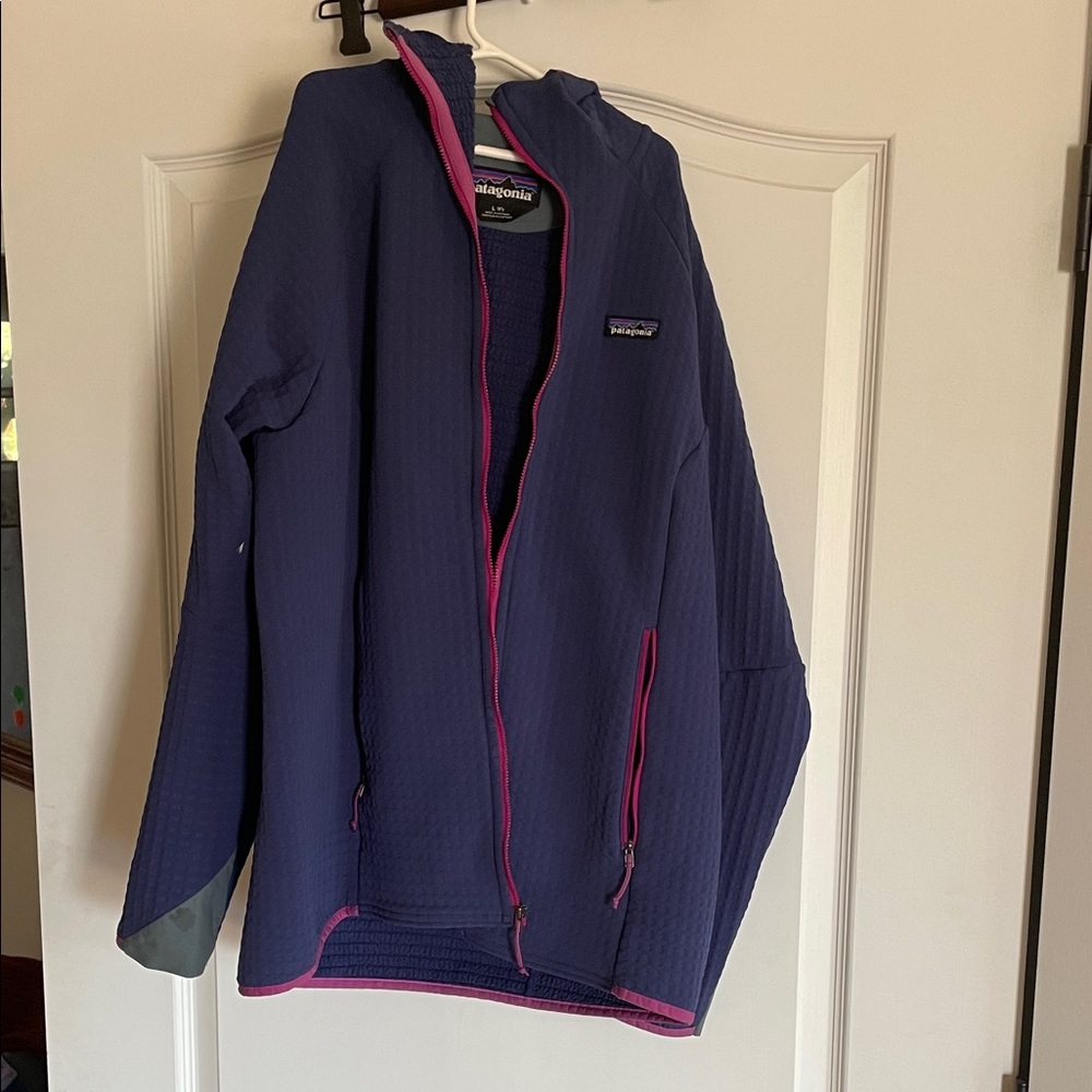 Patagonia Women’s Large R2 techface Sound Blue Hooded Jacket with Pink Trim